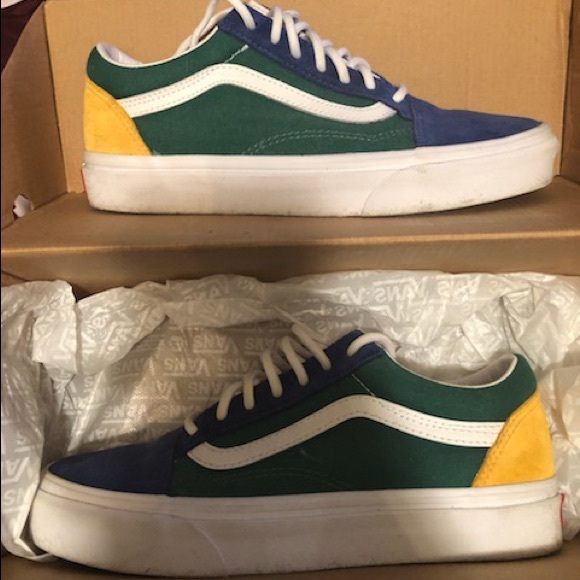 Vans - Picture 3 of 5